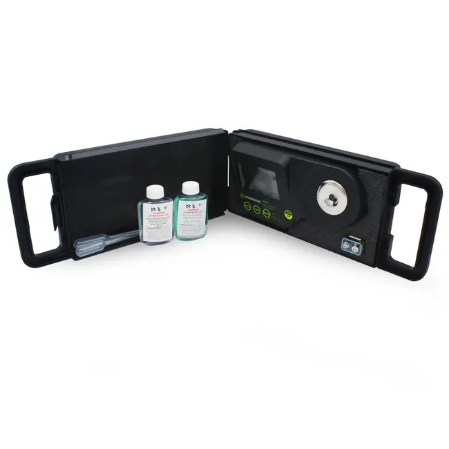 Digital Seawater Refractometer MA887 w/Protective Case - Milwaukee