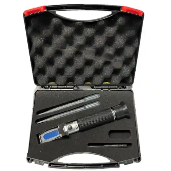 Saltwater Refractometer with Hard Case | ATC Salinity & Specific Gravity Tester - Squeaky's Aquatics